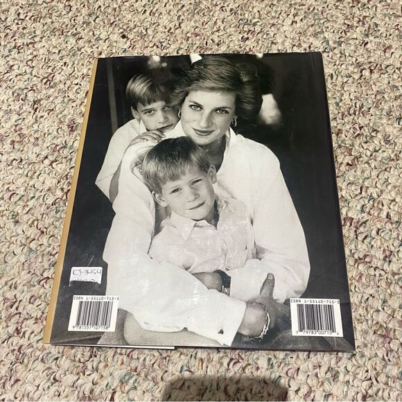 Tribute to Princess Diana Hardcover Book - Picture 3 of 9